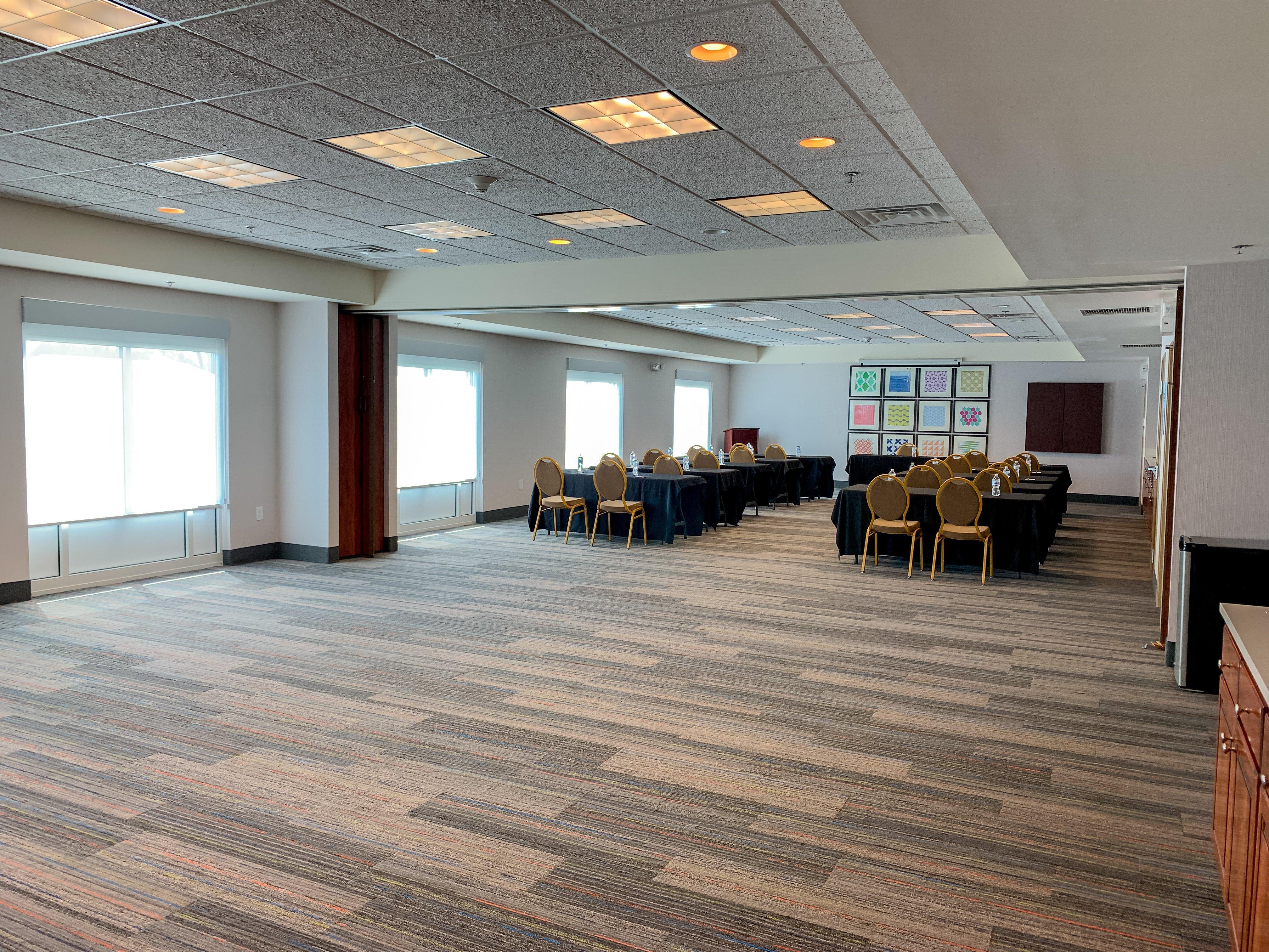 Holiday Inn Express & Suites Lexington Downtown Area-Keeneland By Ihg Exterior foto