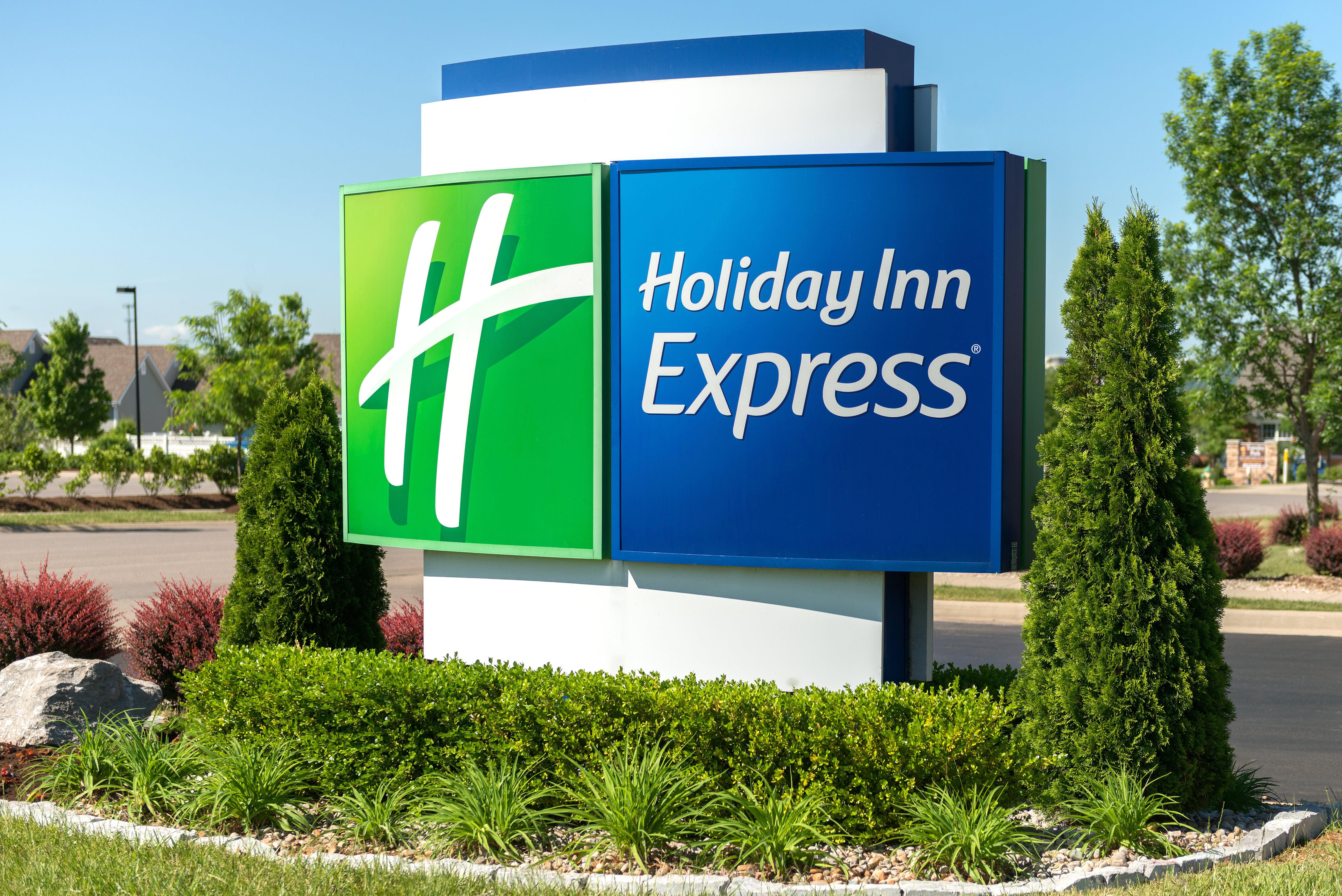 Holiday Inn Express & Suites Lexington Downtown Area-Keeneland By Ihg Exterior foto
