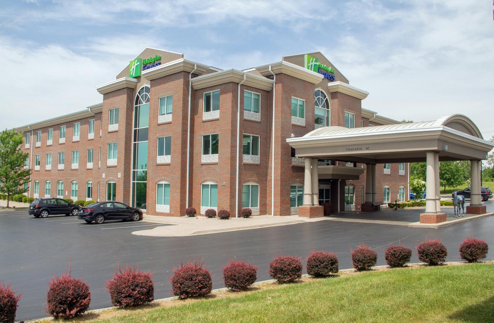 Holiday Inn Express & Suites Lexington Downtown Area-Keeneland By Ihg Exterior foto