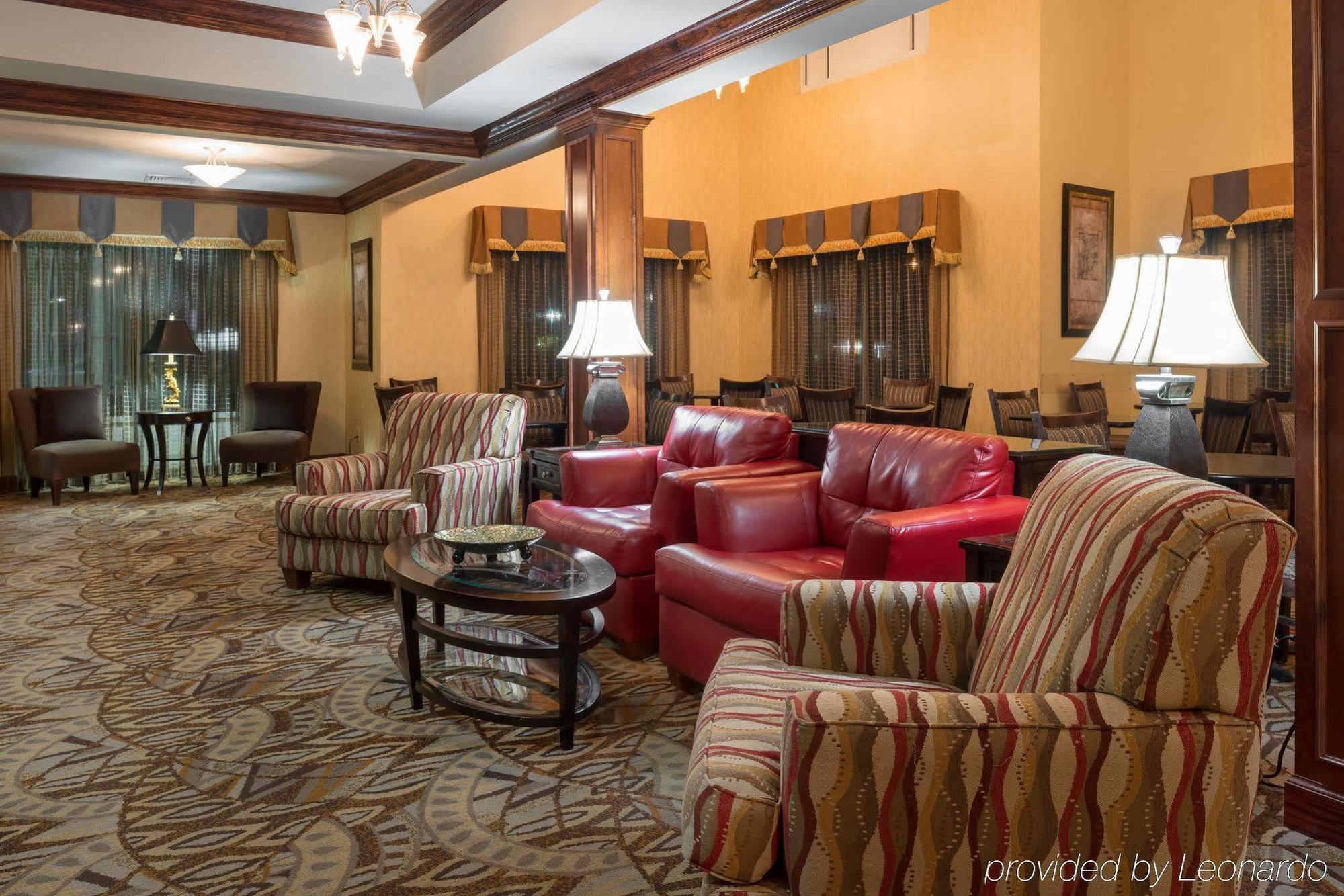 Holiday Inn Express & Suites Lexington Downtown Area-Keeneland By Ihg Exterior foto