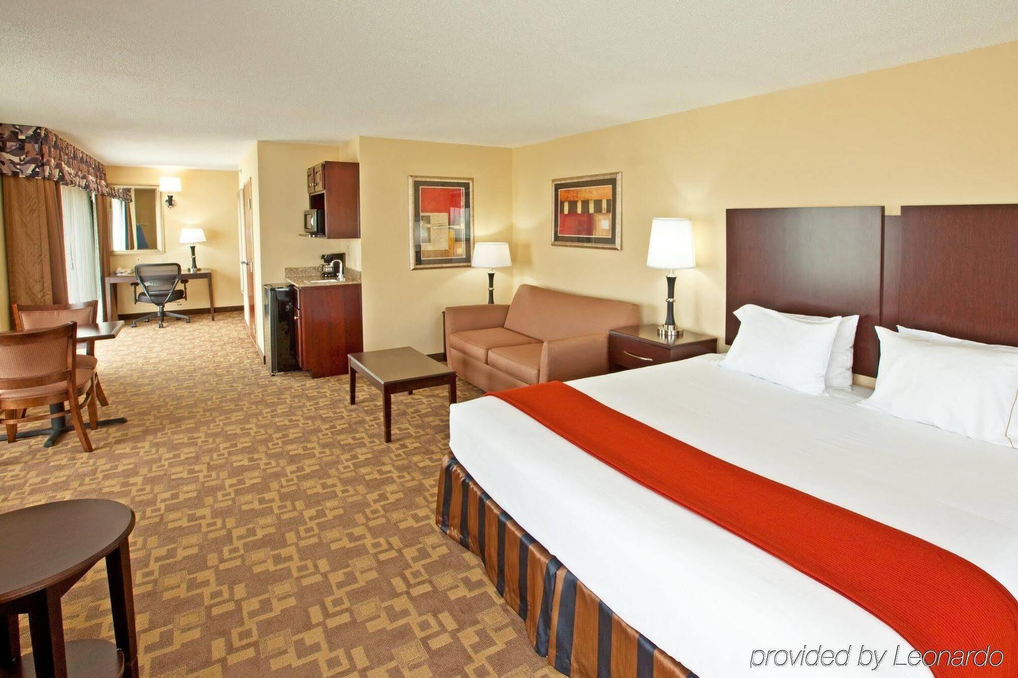 Holiday Inn Express & Suites Lexington Downtown Area-Keeneland By Ihg Exterior foto